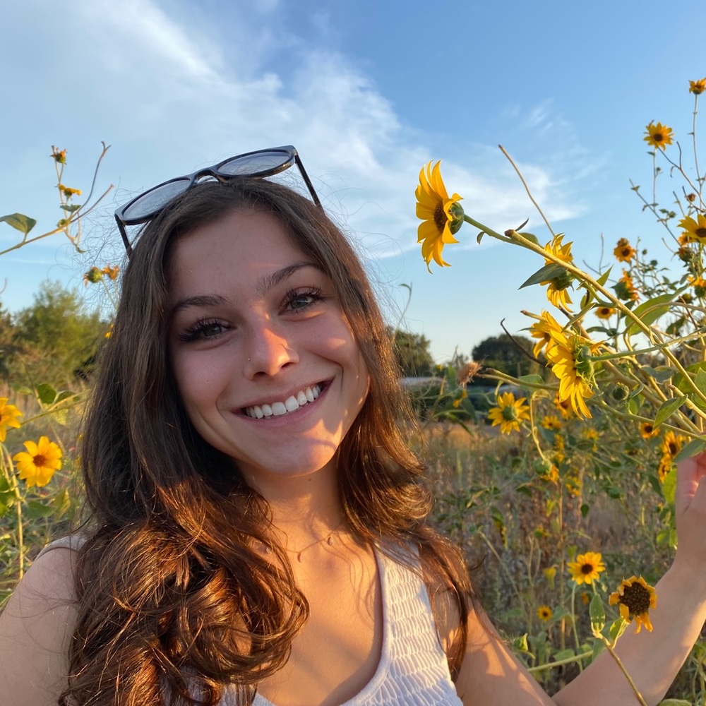 Meet your Posher, Stephanie